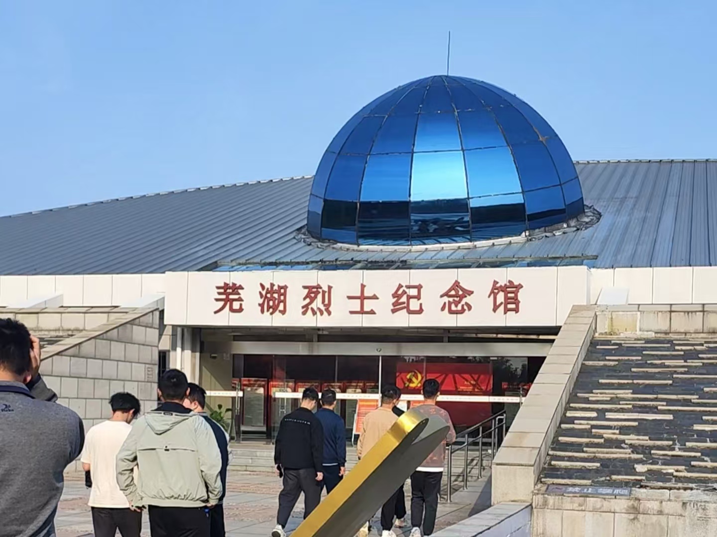 b9d71e58cfed2247464f604c8c64eeb.jpg b9d71e58cfed2247464f604c8c64eeb.jpg